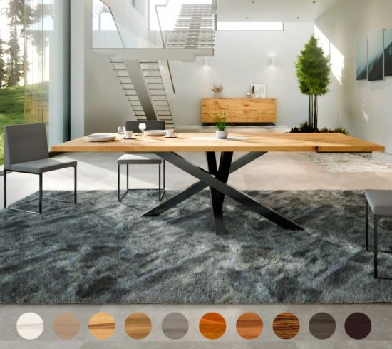 Deluxe Esstisch mit massiver Holztischplatte und Mittelfuss Onex 