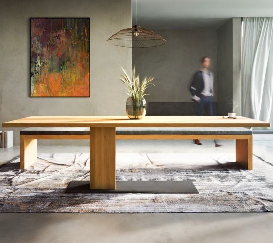 Beeindruckender Mittelfuß Esstisch Taipeh aus Massivholz -40 Hölzer zur Auswahl, gefertigt nach Maß