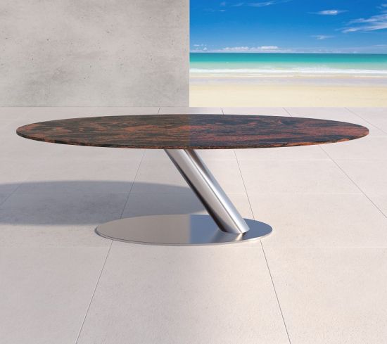 Säulentisch für den Garten mit Naturstein und Metall